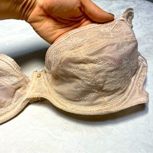 Super Cute Vintage Bali Bra 36C Cream Lace Underwire Demi Great Condition